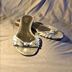 Size 6 J Crew sandal